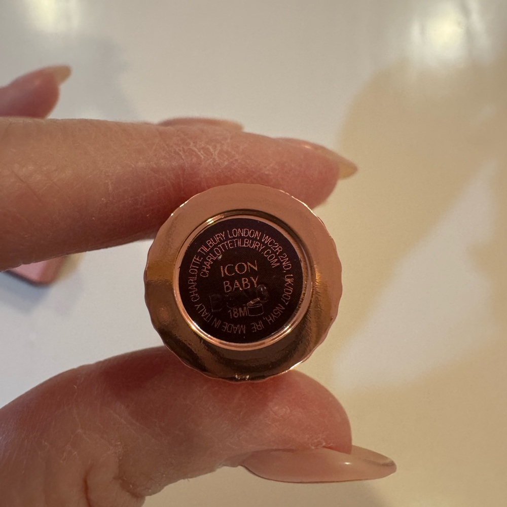 Charlotte Tilbury Icon Baby Lipstick NWT - Picture 5 of 6